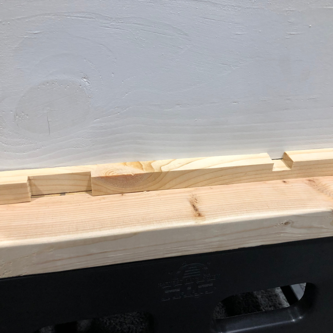 Entrance Reducer for 8 or 10 Frame Hive