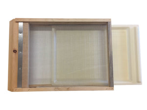 Screened Bottom Board with Beetle & Mite Trap Tray - Harvest Lane Honey