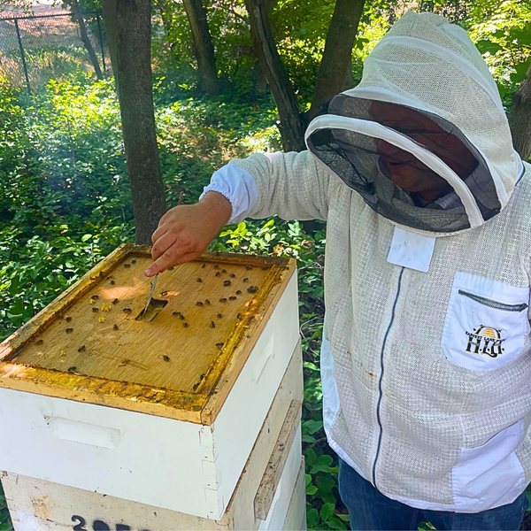 Heavy Duty Vented Beekeeping Jacket with Veil