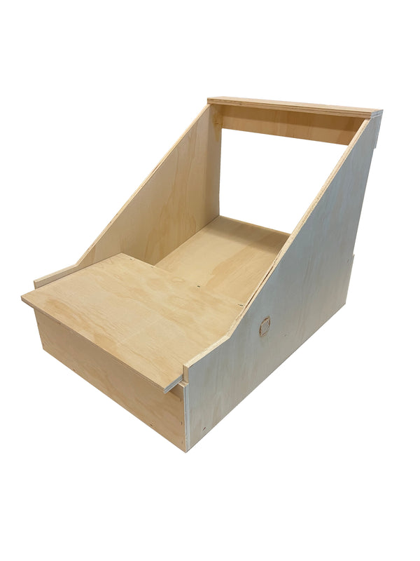 Rollaway Nesting Box